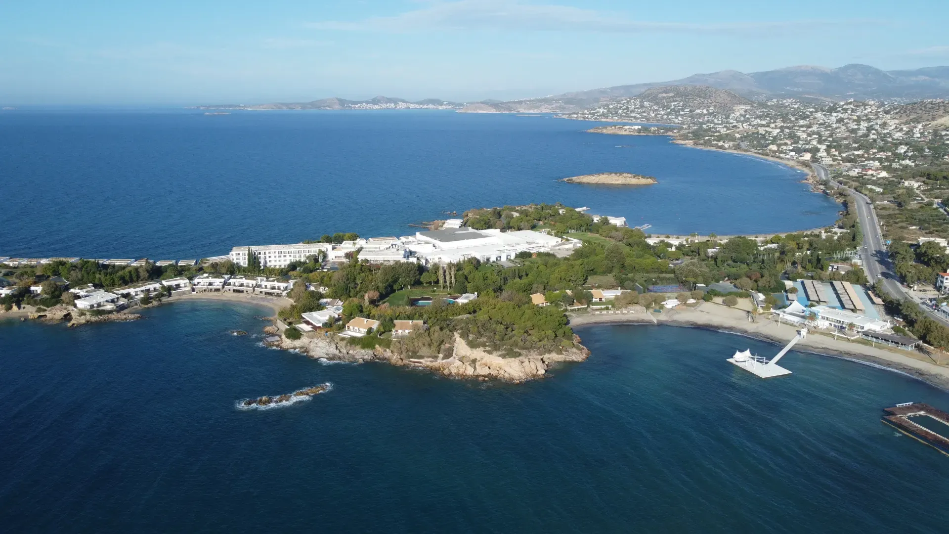 Living by the sea in “The Cosmopolitan” Lagonisi